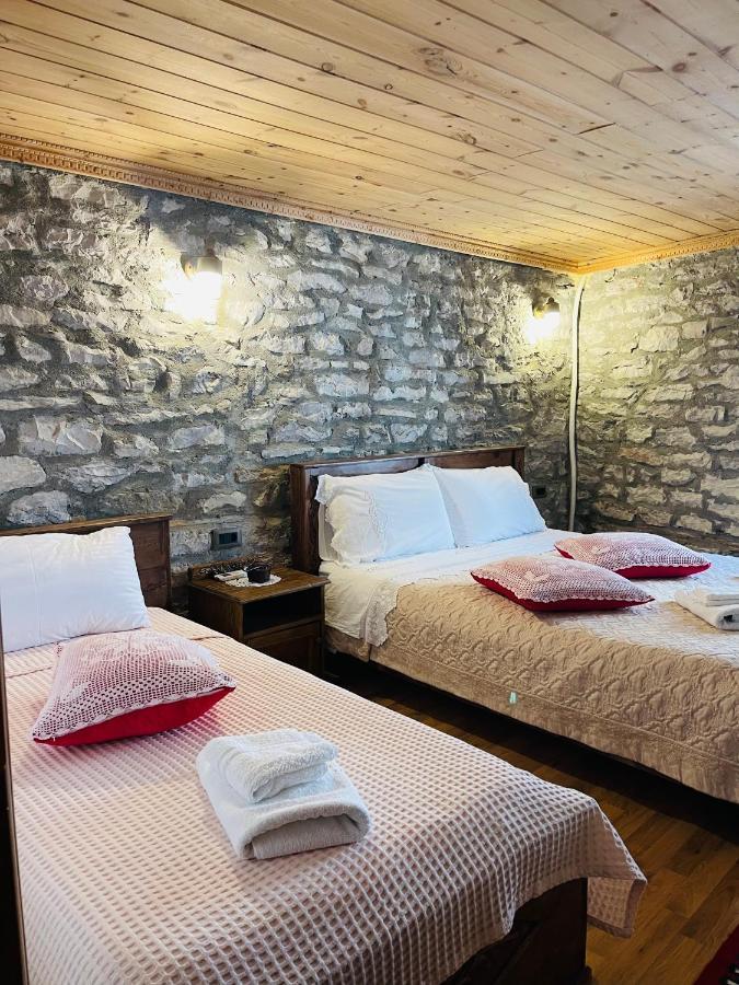 Medieval Rooms จีโรคาสเตอร์ ภายนอก รูปภาพ