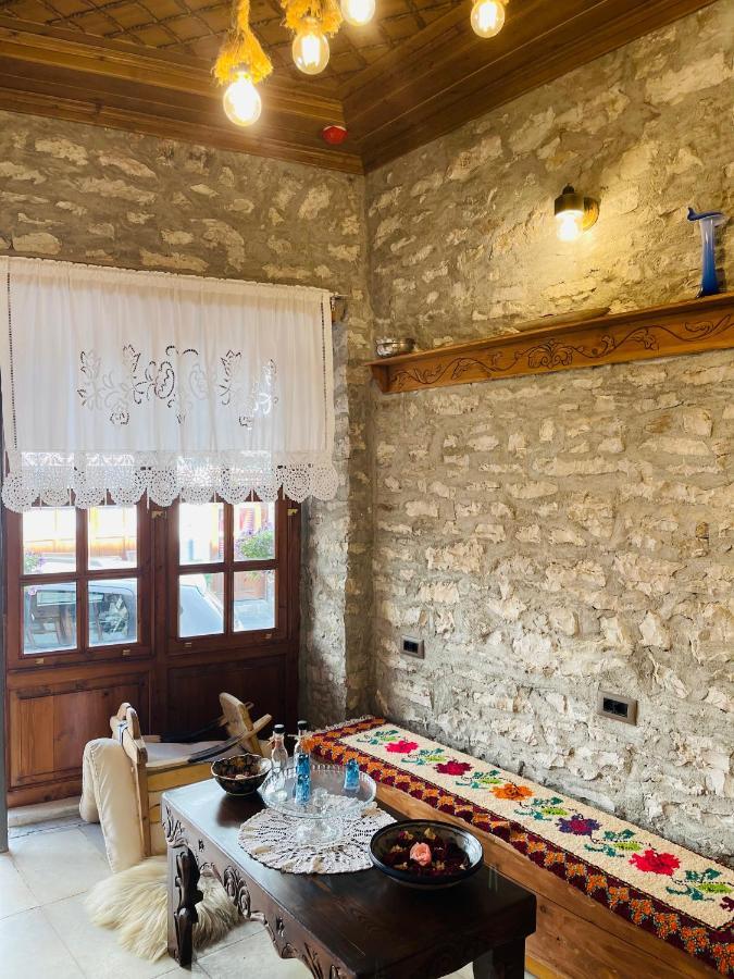 Medieval Rooms จีโรคาสเตอร์ ภายนอก รูปภาพ